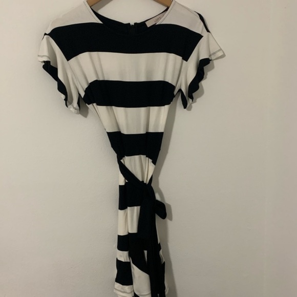 NWT LOFT petite striped tie waist flounce dress - Picture 5 of 5